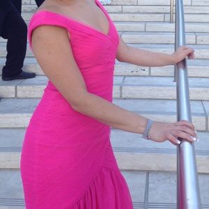Fantasy pink evening dress! Fits great